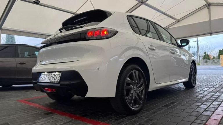 peugeot-208-12-puretech-active-ss (25)