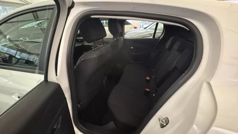 peugeot-208-12-puretech-active-ss (30)