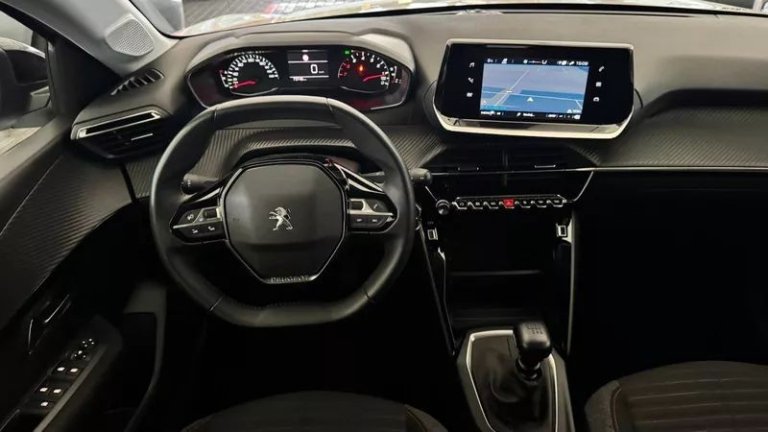 peugeot-208-12-puretech-active-ss (38)