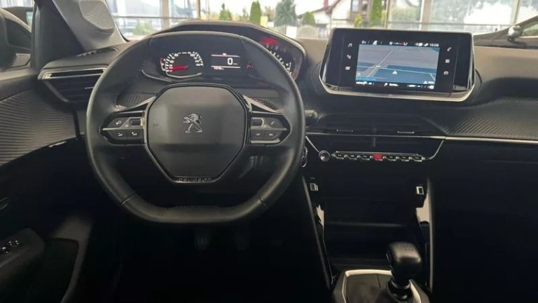 peugeot-208-12-puretech-active-ss (39)