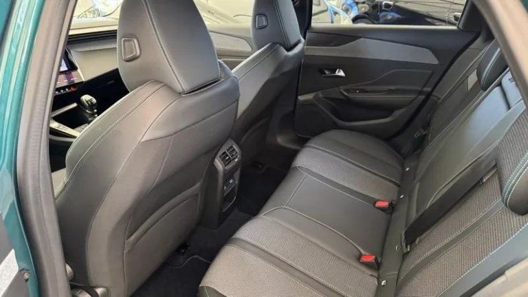 peugeot-308-12-puretech-gpf-active-pack-business-ss (29)