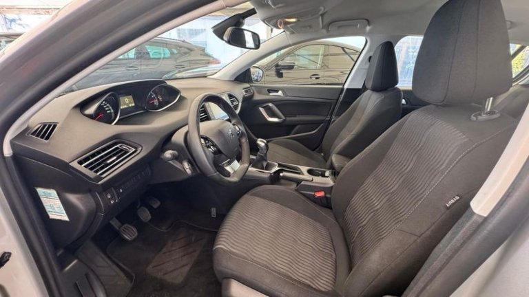 peugeot308-2015 (14)