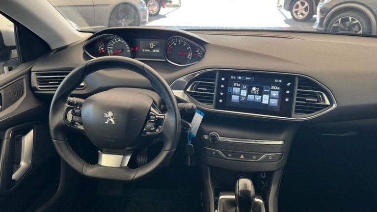 peugeot308-2015 (17)
