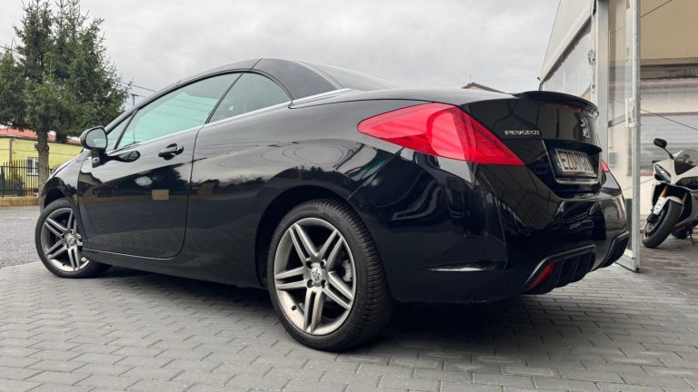 peugeot-308-cc-2011 (11)