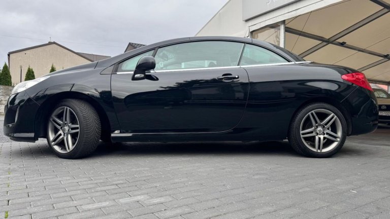 peugeot-308-cc-2011 (3)