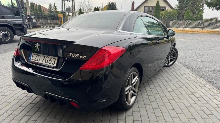 peugeot-308-cc-2011 (4)