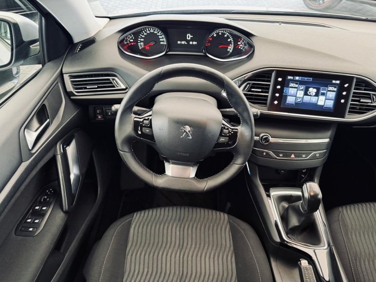 Peugeot 308 IMG-20250716-WA0053