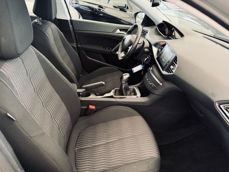 Peugeot 308 IMG-20250716-WA0055