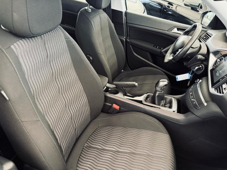 Peugeot 308 IMG-20250716-WA0056