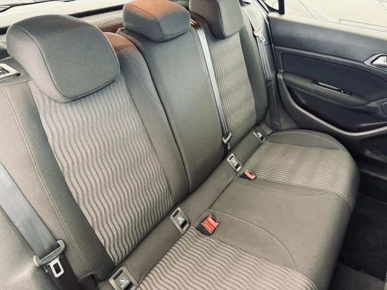 Peugeot 308 IMG-20250716-WA0057