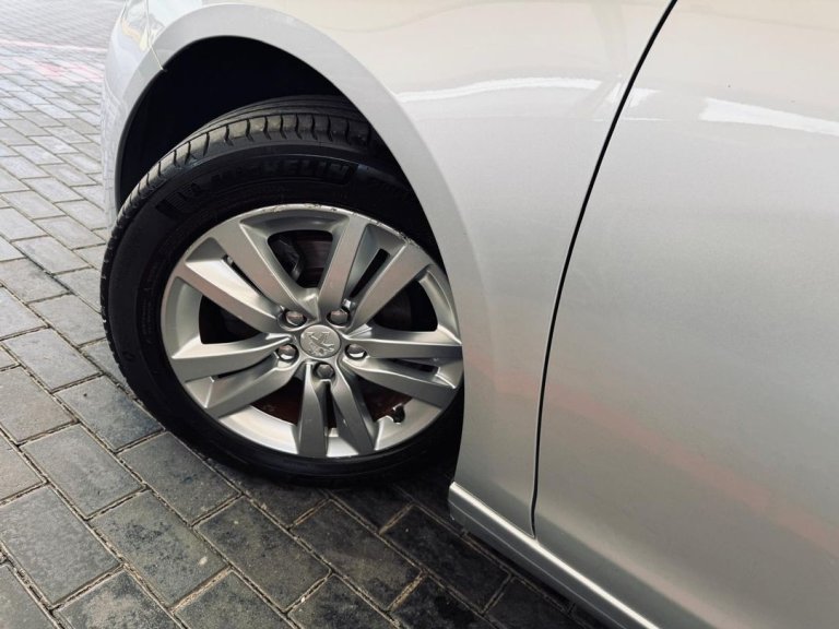 Peugeot 308 IMG-20250716-WA0072
