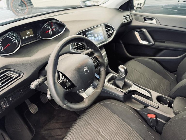 Peugeot 308 IMG-20250716-WA0044