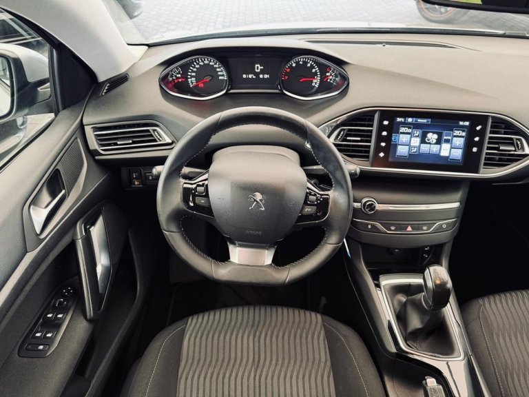 Peugeot 308 IMG-20250716-WA0050
