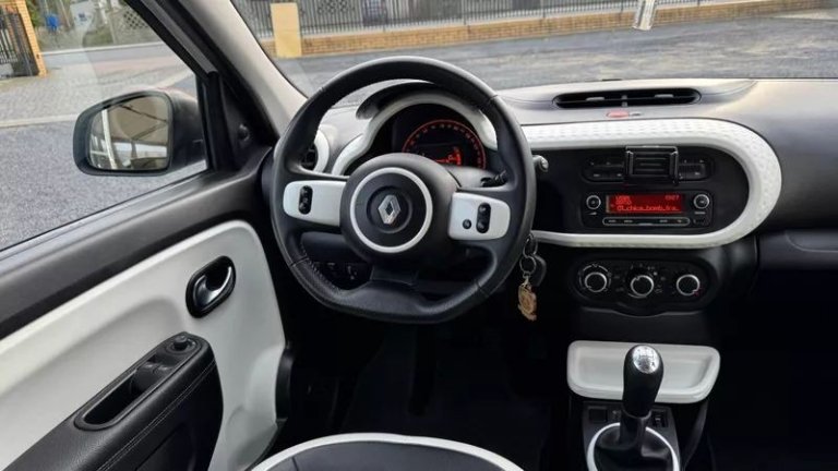 renault-twingo-sce-70-expression-2015 (18)