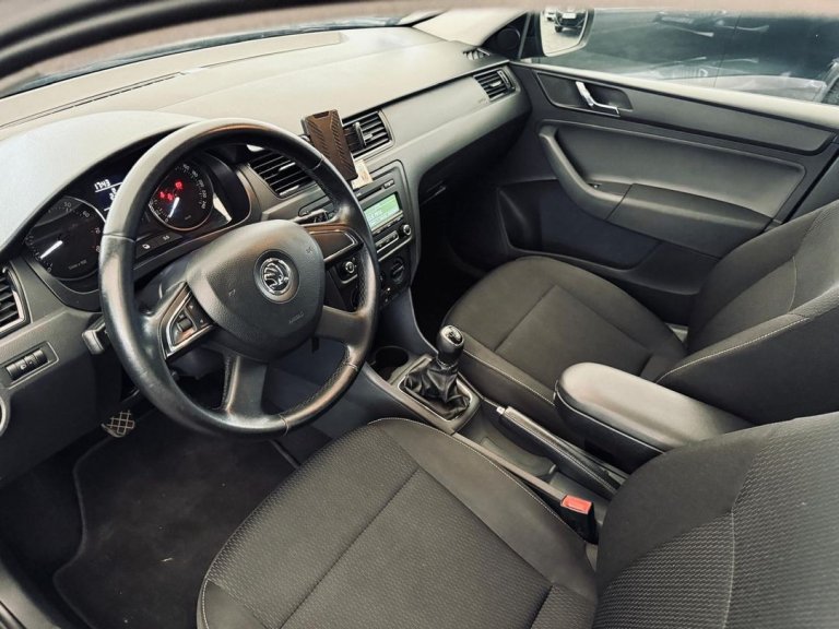 Skoda RAPID IMG-20250709-WA0215