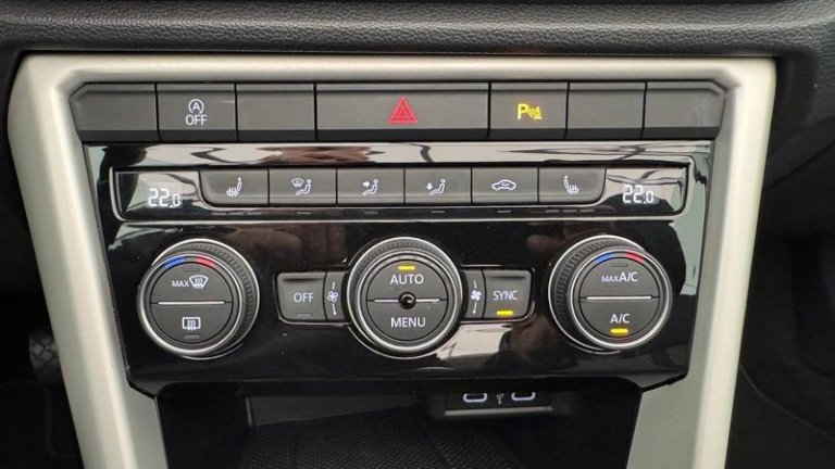 volkswagen-t-roc-2021 (40)